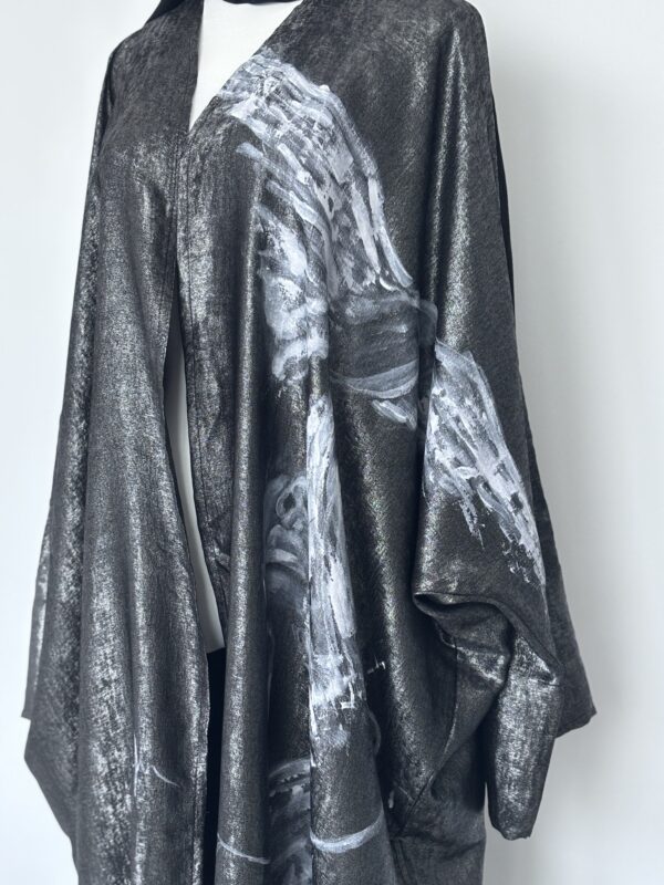 Hand-Painted Winged Gaze Abaya - Image 7