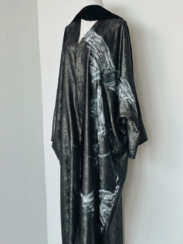 Hand-Painted Winged Gaze Abaya - Image 8